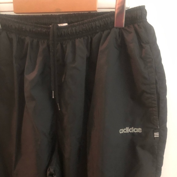 ADIDAS L - Picture 4 of 8